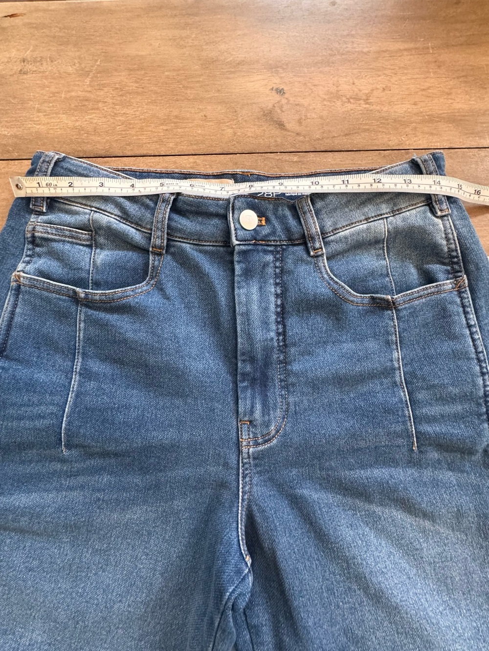 Anthropologie Pilcro The Kenna Mid-Rise Heritage Barrel Jeans Size 28 - Picture 10 of 16